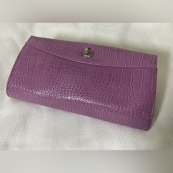 Vintage Purple Vegan Leather Clutch - Picture 2 of 8
